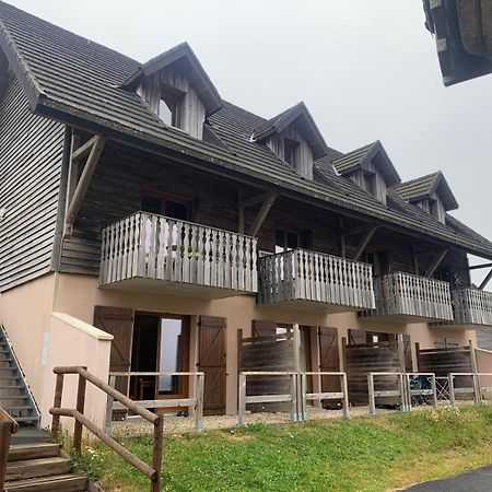 Appartement Dans Residence Bois De La Reine, Besse Et Saint Anastaise Kültér fotó